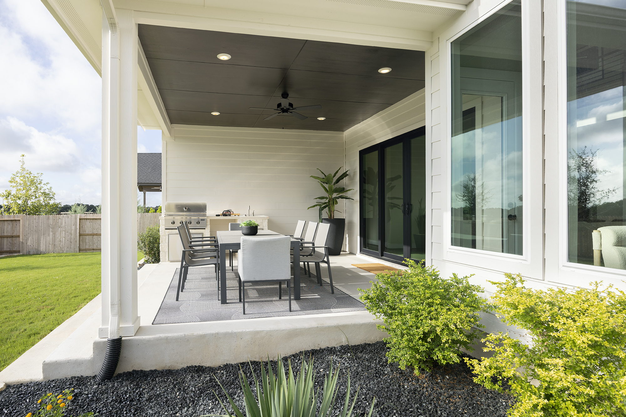 Prominence_Patio_web